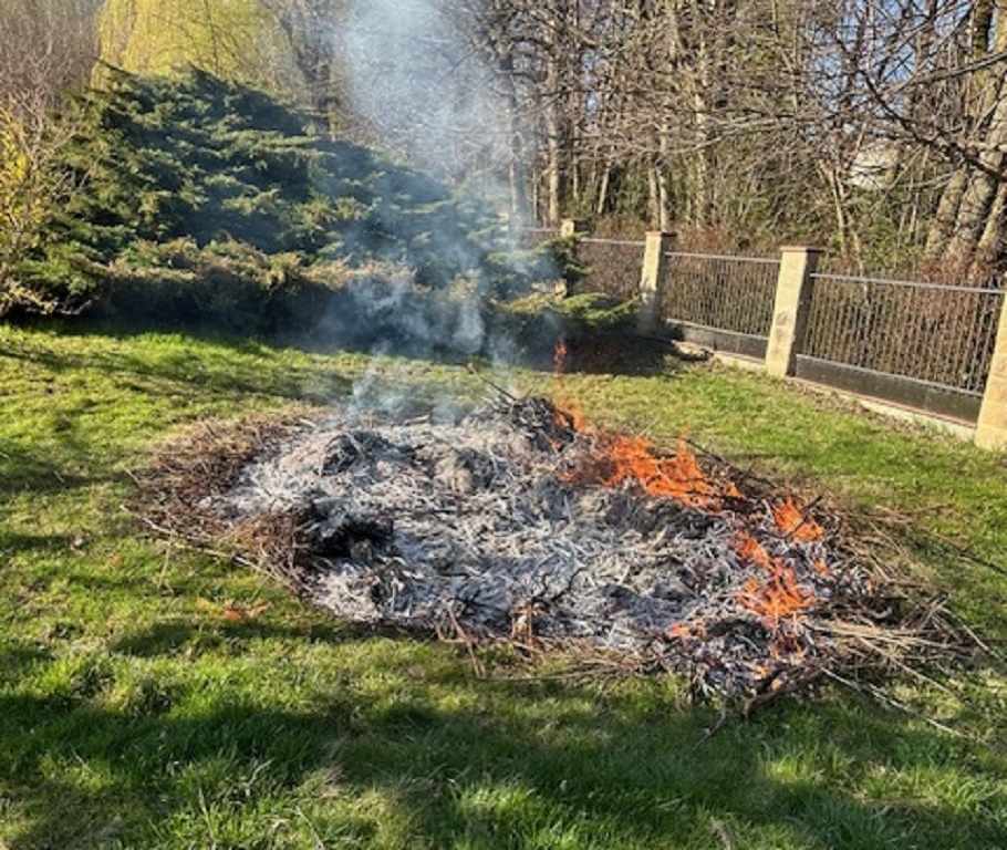 spalanie na powierzchni ziemi